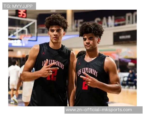 布泽尔亲临赛场助阵两子表现各异卡梅隆状态起伏凯登得分不佳