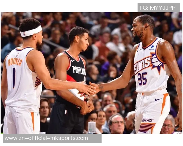 主帅奥特迎来执教首胜布克分享球队为其制作祝贺视频的温馨时刻