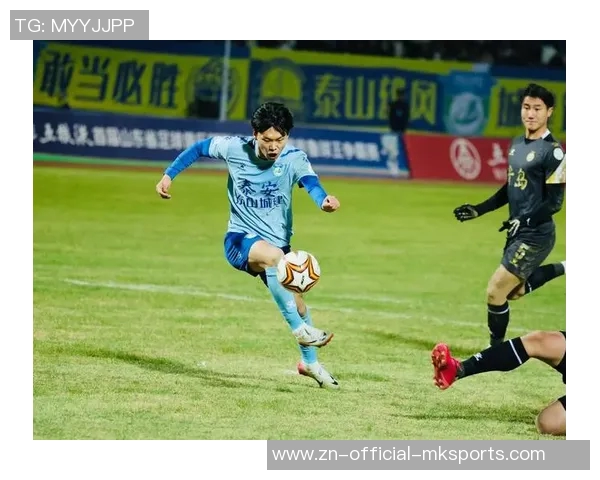 山东泰山B队于12月15日晚重返基地集结备战新赛季全力以赴再创佳绩