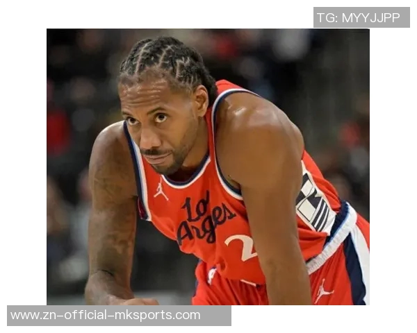 莱昂纳德表现平稳全队最高得分21分但正负值却为负11引人关注