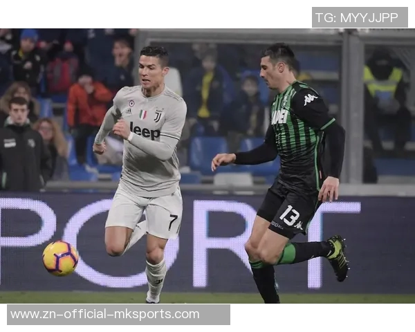 早报:足总杯争议判罚引发热议国米绝杀尤文晋级四强 早报:足总杯争议判罚引发热议国米绝杀尤文晋级四强